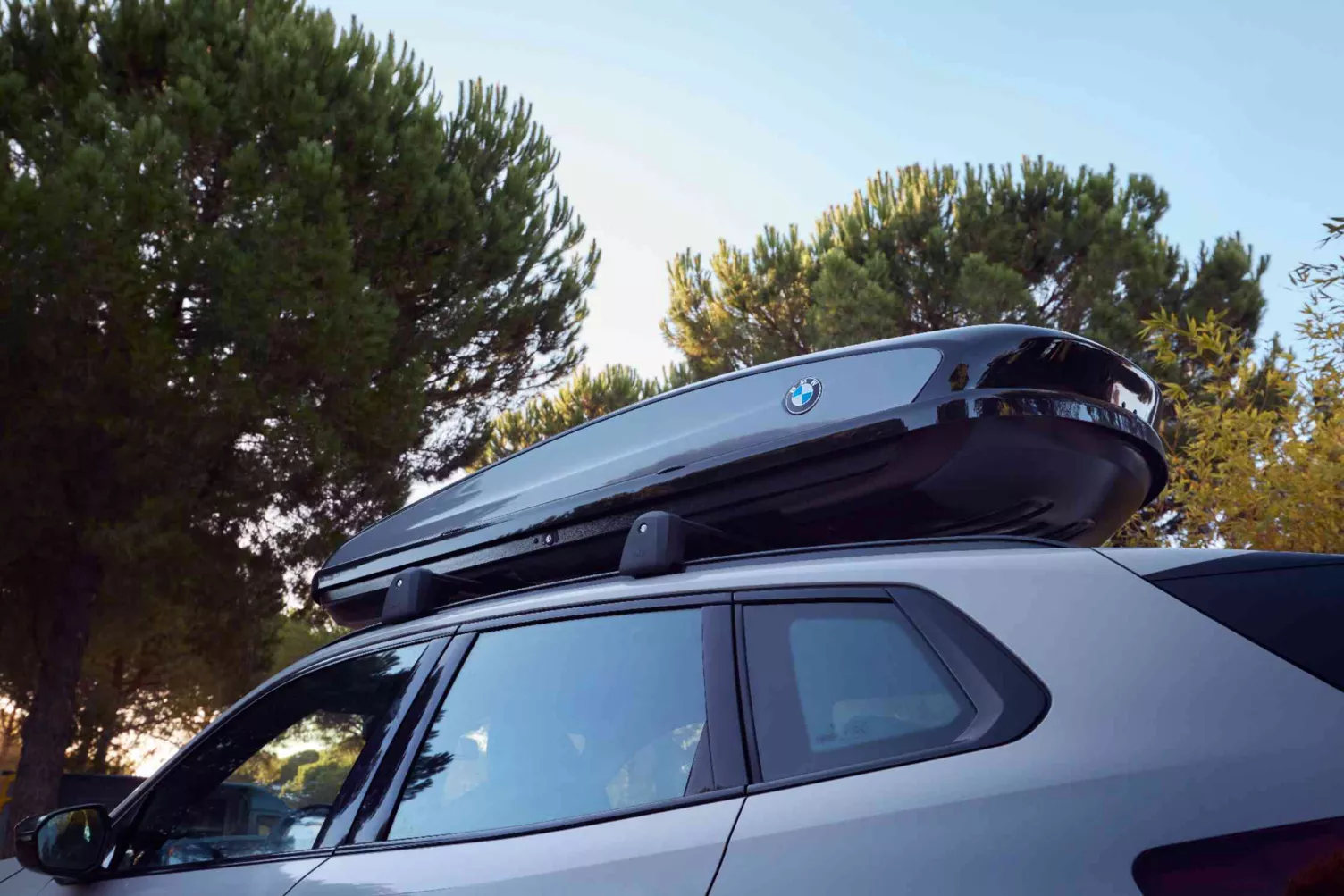 BMW tetőbox fekete/titánezüst.