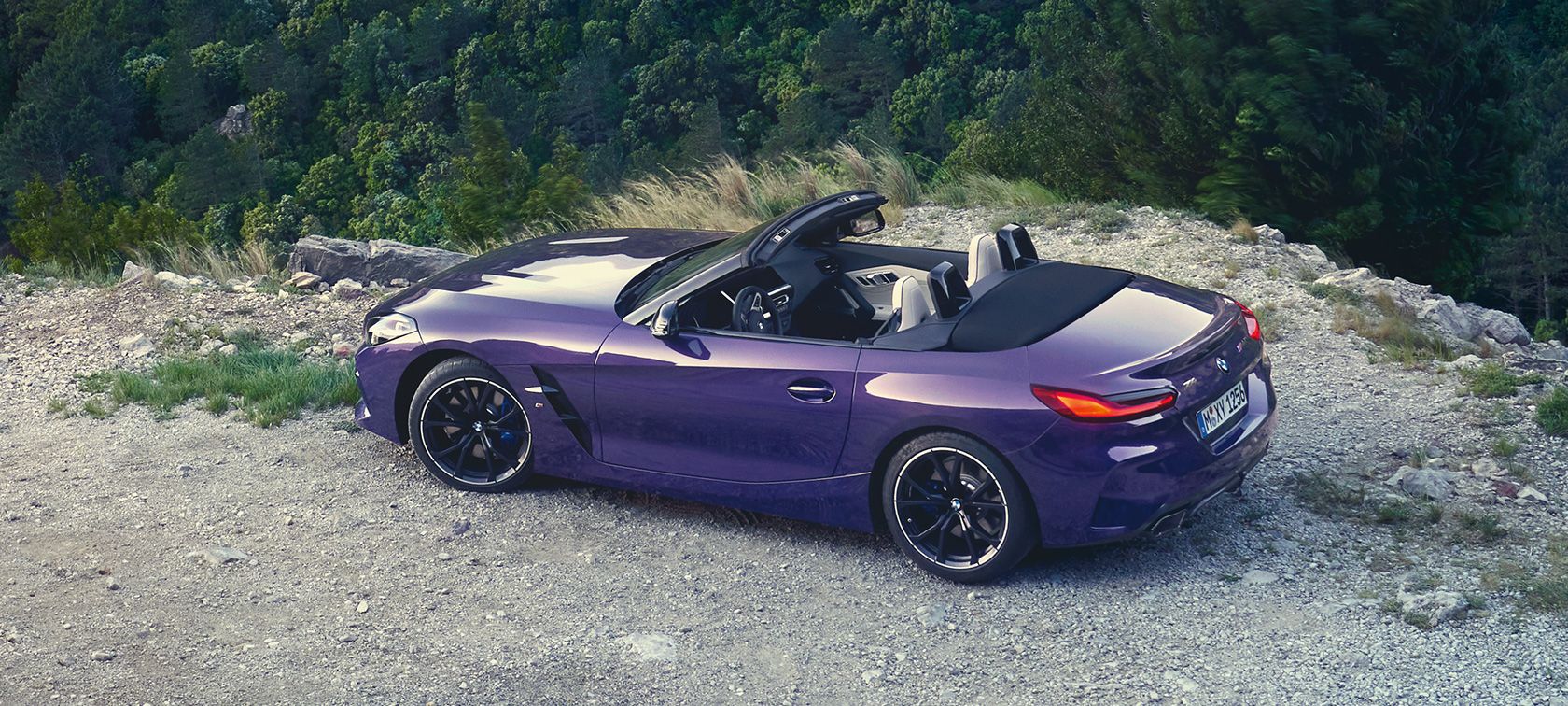 A BMW Z4 ROADSTER DIZÁJNJÁNAK FŐBB JELLEGZETESSÉGEI.