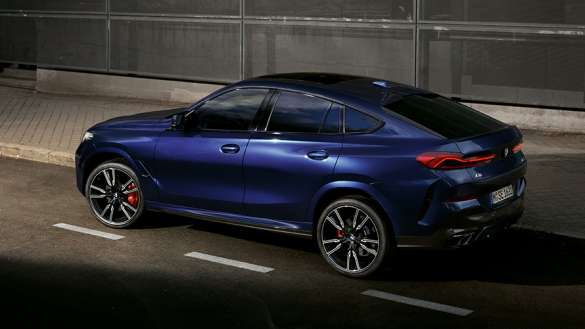 A BMW X6 M60i xDRIVE OPCIONÁLIS M SPORT PRO CSOMAGJA.